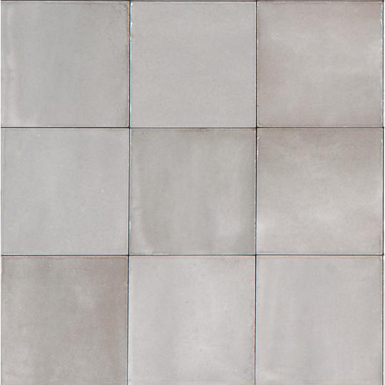 malorozmerne rustikalne sede leskle obklady do kuchyne kupelne mediteranske rucne vyrobene glazovane dlazdice 15x15cm antikovane patinovane vlnovite.jpg